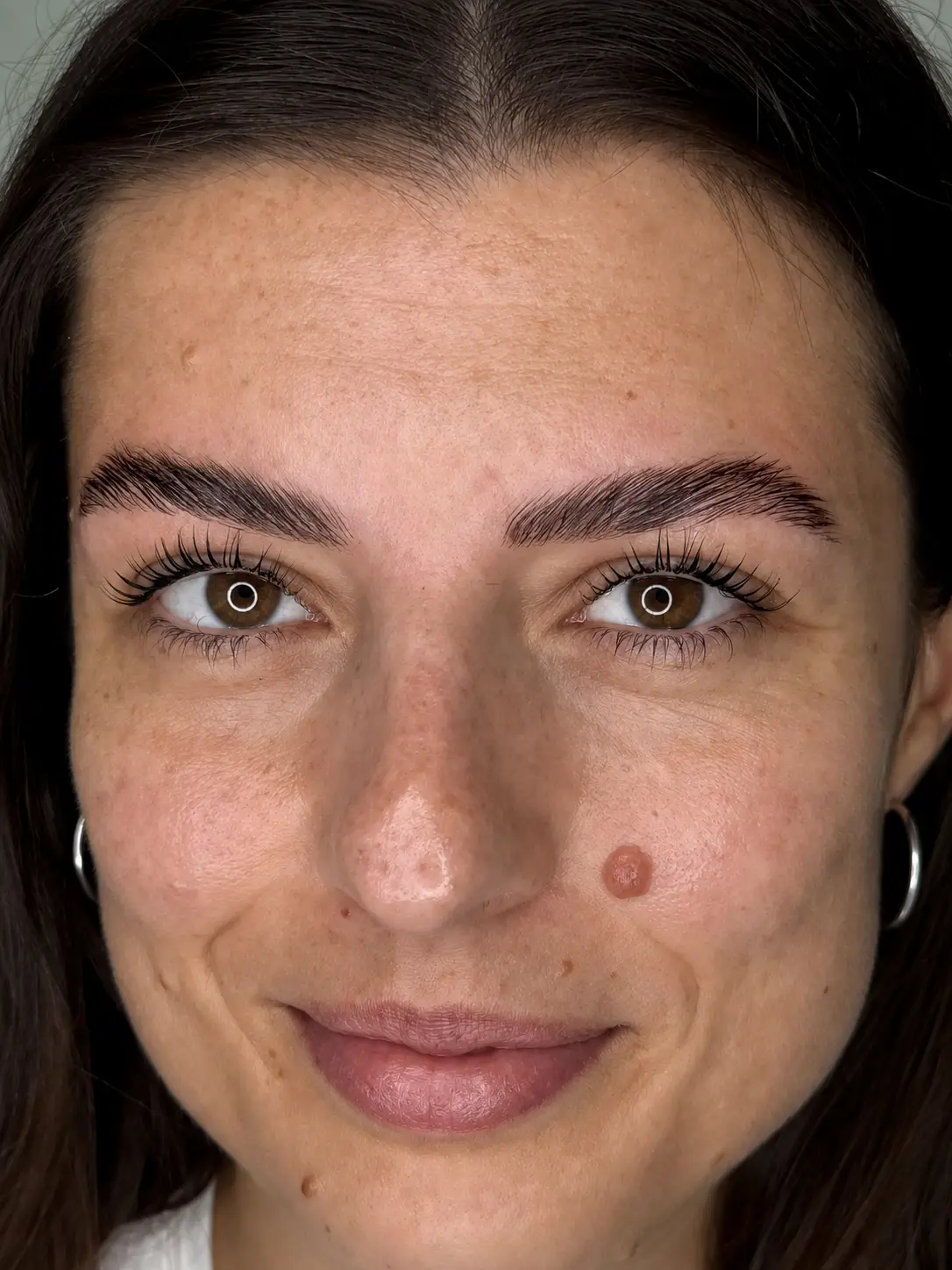 Laminazione sopracciglia con effetto ordinato e naturale